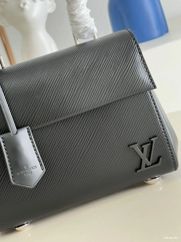 VUITTON CHANELUNY LOUIS MINI 0217